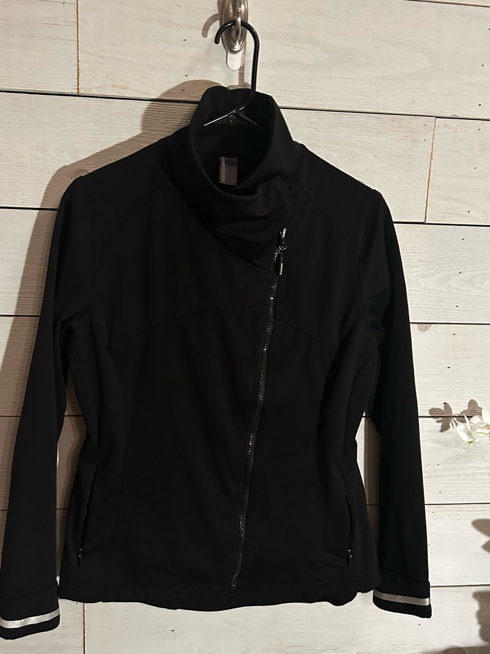 Mondetta Black Asymmetrical Zip Utility Jacket